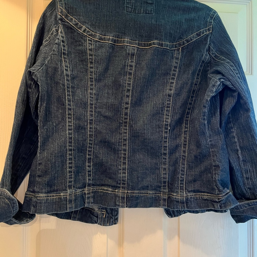 Denim jacket with stretch